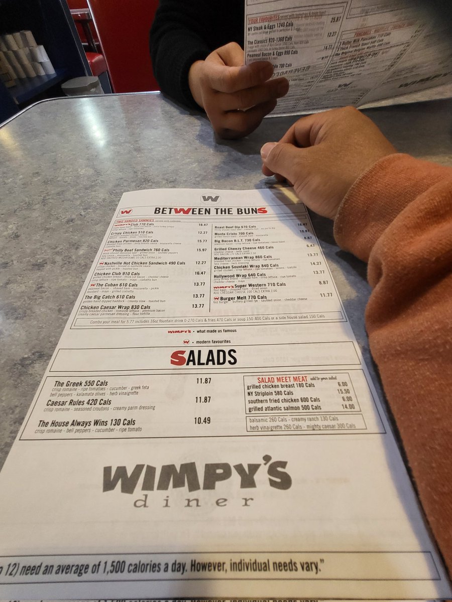 LakayLaur's tweet image. Dinner with wife at our favorite diner.

#wimpys #diner • #MgaKwentoniLakay #LakayLaur #lakay