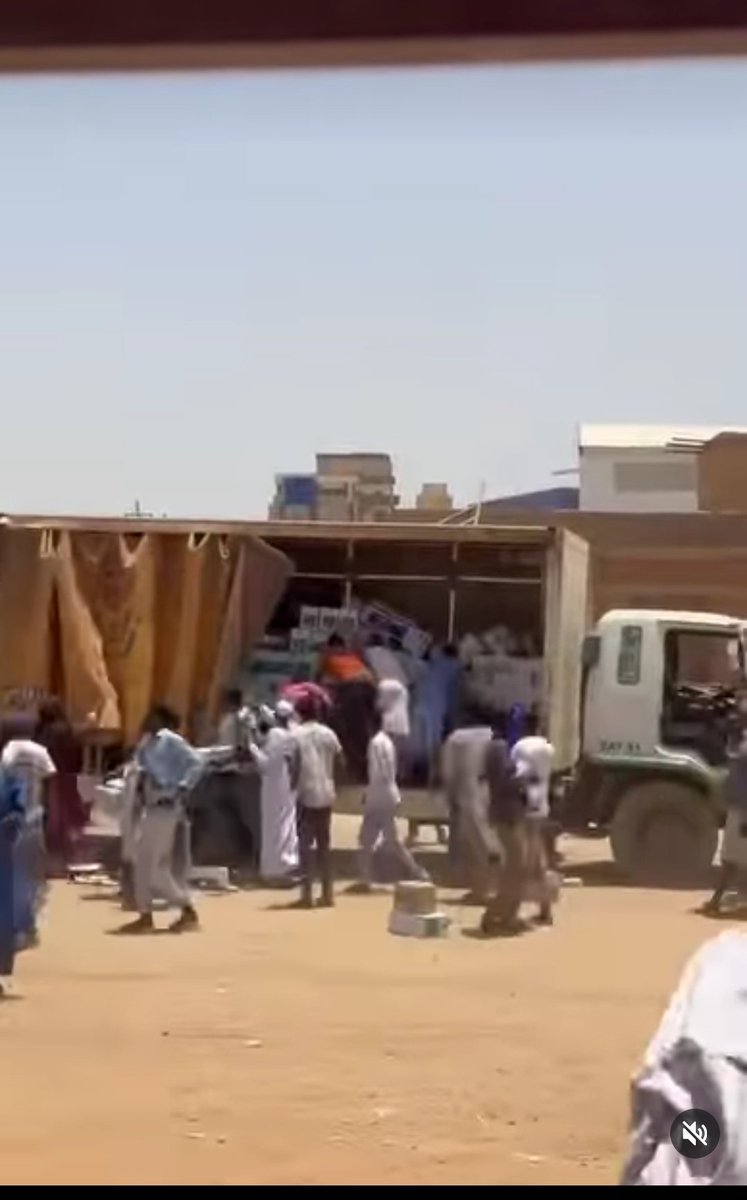 يا جماعة كمية النهب والسرقات الحاصلة دي مرعبه لابعد درجه ممكنة ومخيبه للامال 
اي عارف انو في ناس رزقهم باليوم وحاليا امورهم واققه بس الموضوع still حزين جدن
لله درك يا وطن