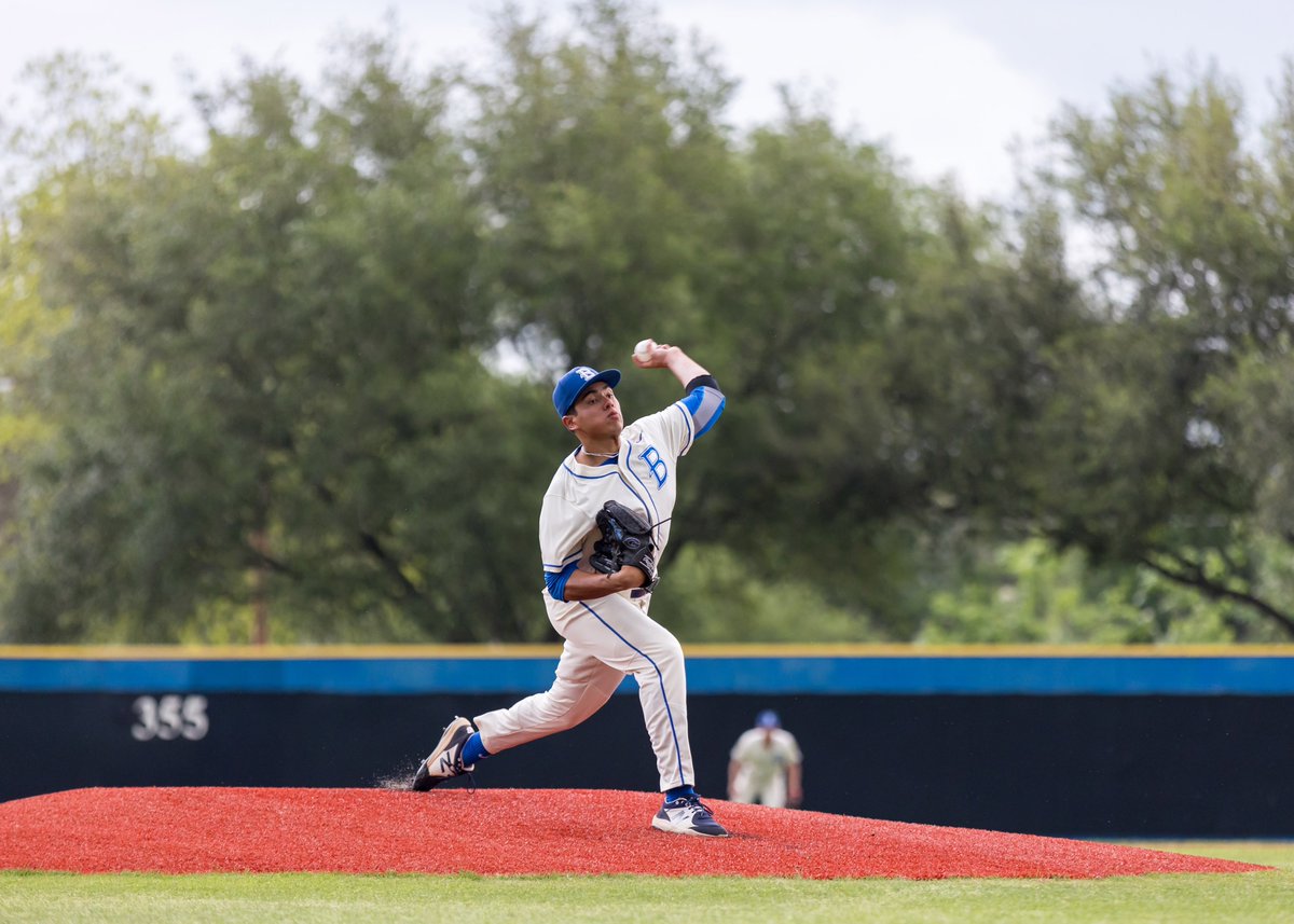 Blinn College baseball tweet media