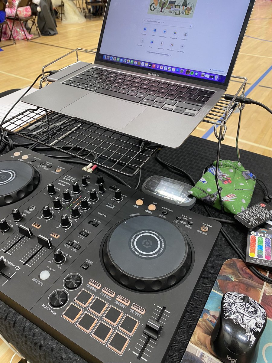 AbbeyOnAir's tweet photo. Forgot my laptop stand for a prom gig. Thank goodness for @DollarGeneral and zip ties. I rigged one up with a cookie sheet and a bathroom sink storage rack. https://t.co/8ZDfqyRWst