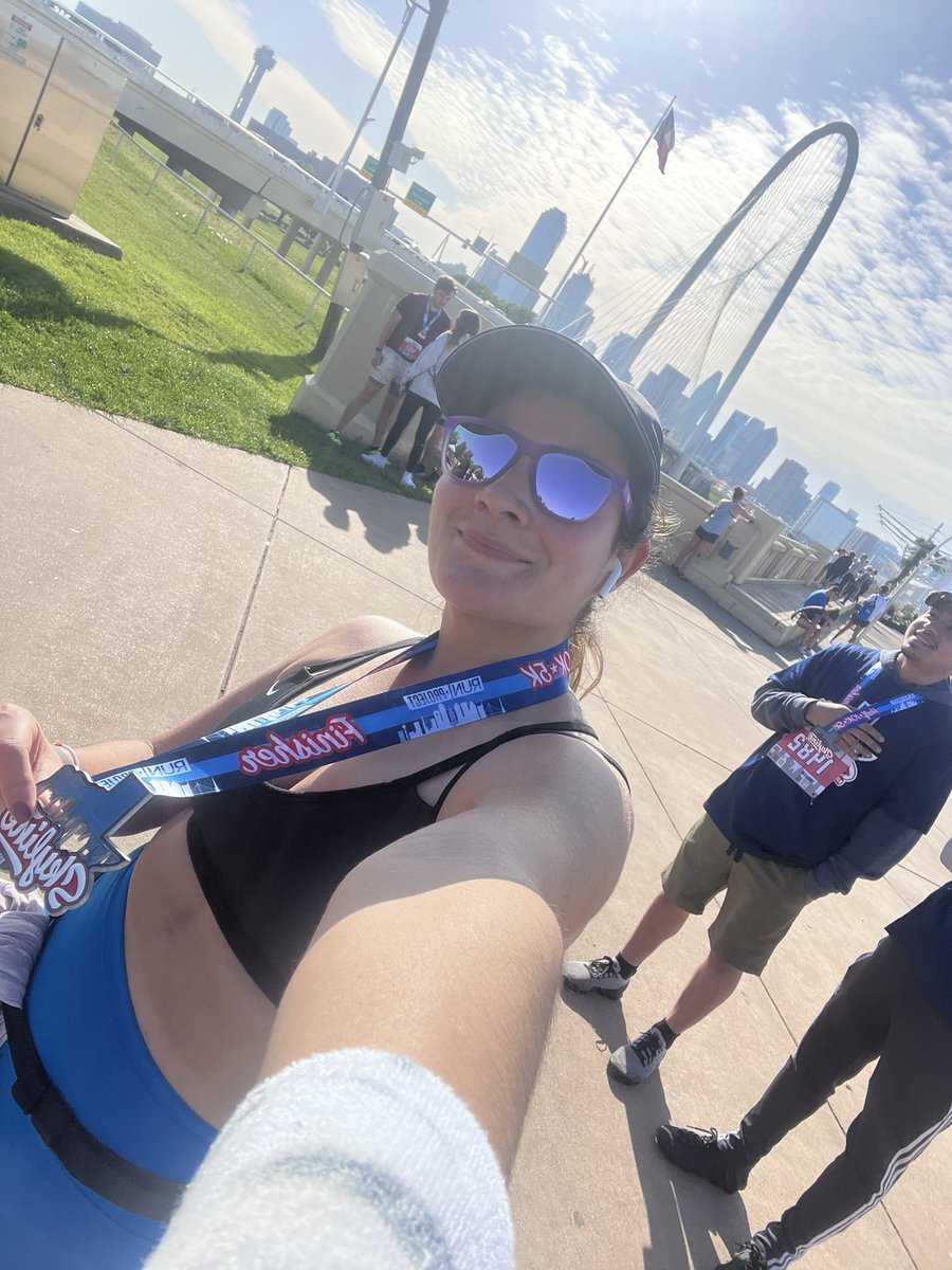 mariaramosnews's tweet photo. I ran the Dallas Skyline Half Marathon today🏃🏻‍♀️🤩! I couldn’t beat my PR, but I had so much fun running across West Dallas💜 #runproject #skyline #runningatrain https://t.co/2otFDWeuum