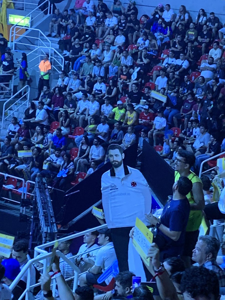 “O Vasco Fallen não é real e não pode te machucar”

O Vasco Fallen: