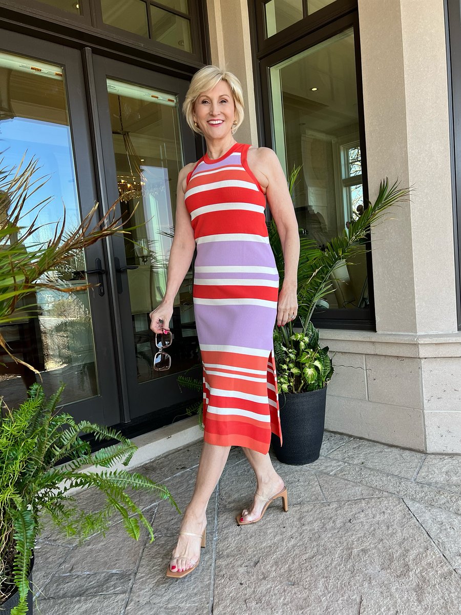Over 40 and want to know what to wear? 

Subscribe to the weekly newsletter and you’ll be on your way to discovering the secrets to dressing modern, classy, and effortlessly chic at any age. ✨

👉🏻Sign up here: fabulousafter40.com/newsletter/