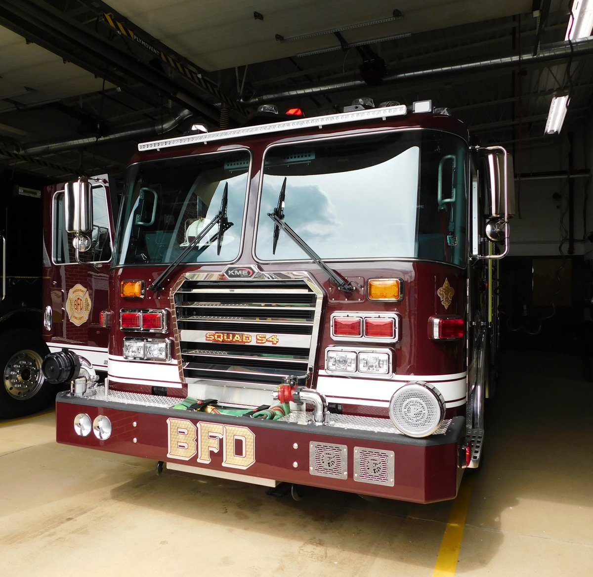lvltc97's tweet photo. Plymouth Ladder 43 and Bridgeport Squad 54 covering @providence53 this afternoon @eng32ine1 @GoodwillFire32 @mikeyb4746 @RealTrafficdan @rotondo_nick @EastCoastAlert @EmergMgt @ESV911 @PerkiomenFire @HartsvilleFC @pcrs29 @KMEFire https://t.co/VUr8sv0cFM