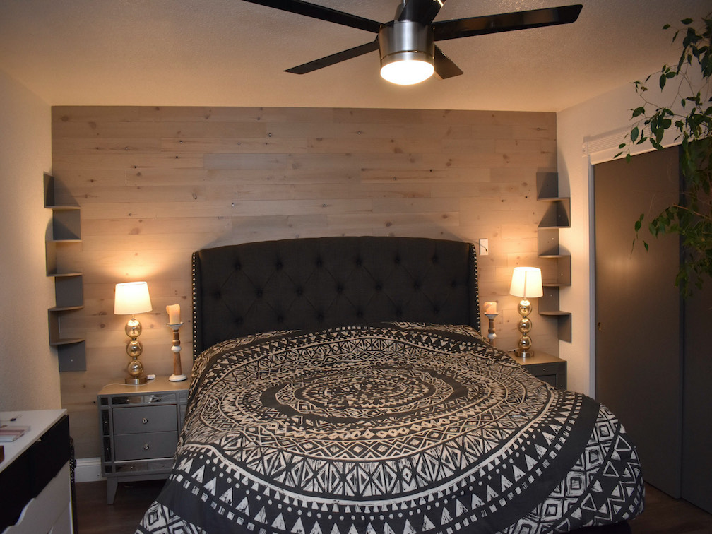 Timberchic_ME's tweet photo. Create a "headboard wall", accent or feature with easy peel &amp; stick wood wall planks.
|Featured product: Pebble- 4" real-wood planks|
📸thesweetestlittlelife https://t.co/ZnGi3WISOg