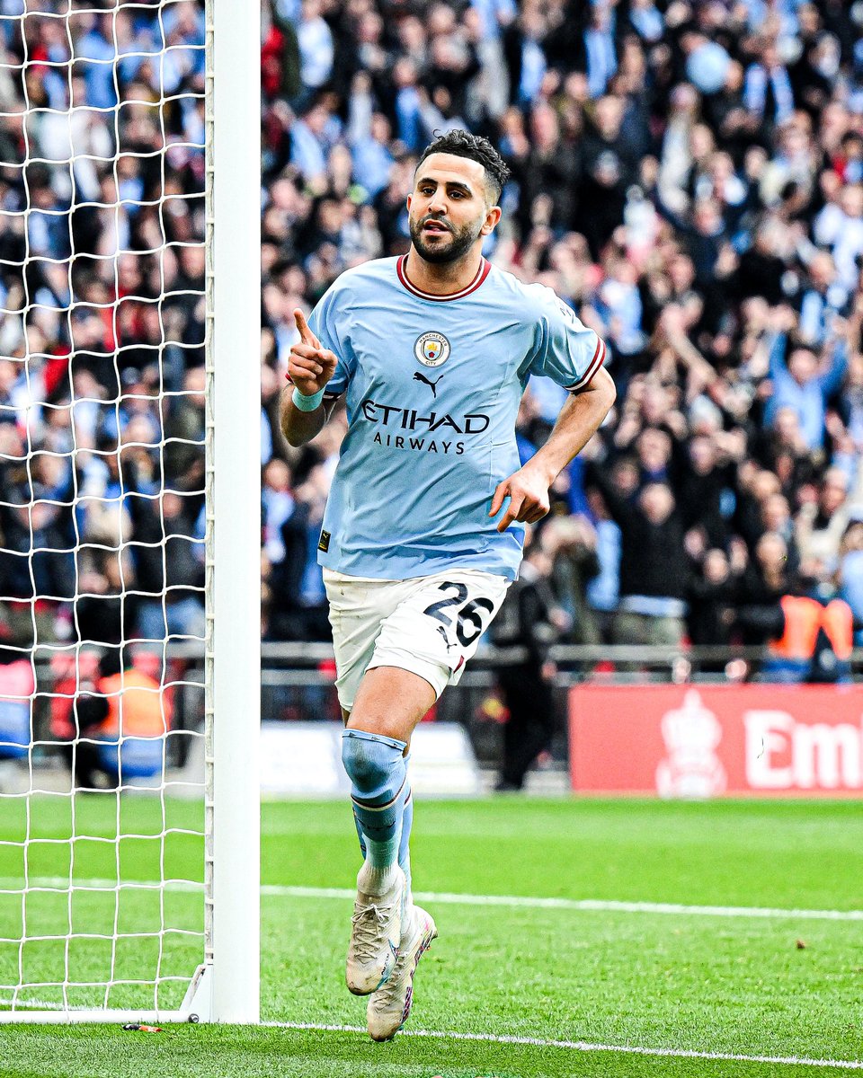 The first ever player to score a hat-trick in a FA Cup semi-final at Wembley;

Riyad Mahrez 😍
#FACup #MCISHU #GetSporty