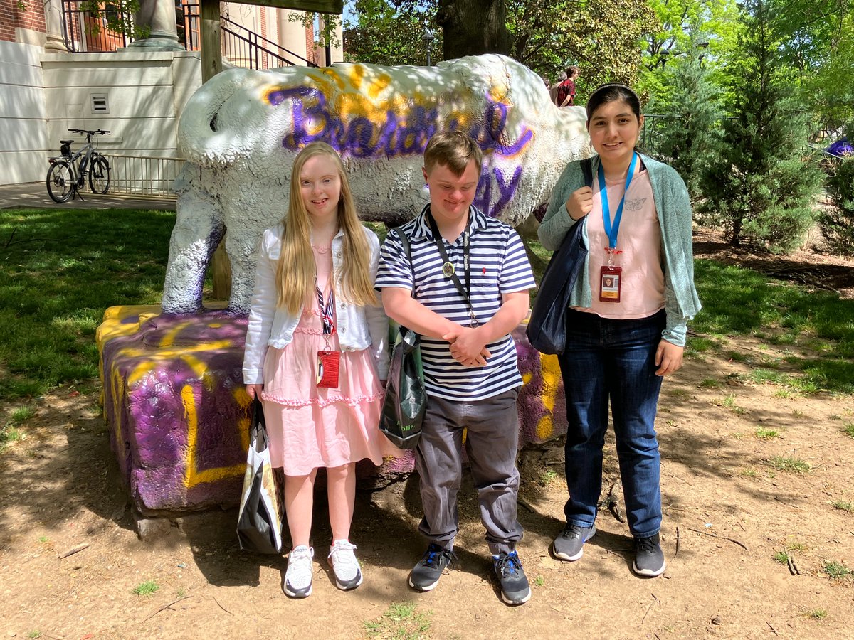 Leya White tweet media