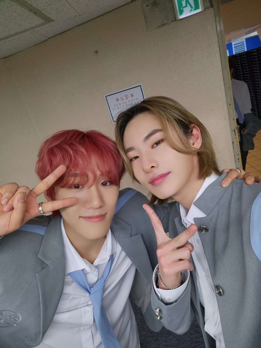 minseosite's tweet photo. minseo with the other trainees pt. 3
𓂃𓈒
 #장민서 #보이즈플래닛 #JANGMINSEO #BOYSPLANET #WOOLLIMBOYS #울림즈 #WOOLLIMZ https://t.co/Xm0sRexAq2