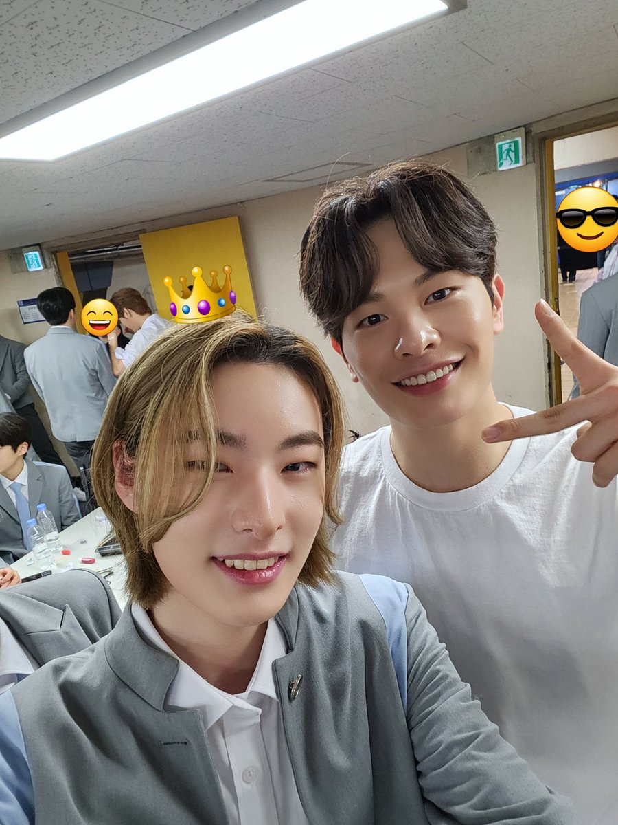 minseosite's tweet photo. minseo with the other trainees pt. 3
𓂃𓈒
 #장민서 #보이즈플래닛 #JANGMINSEO #BOYSPLANET #WOOLLIMBOYS #울림즈 #WOOLLIMZ https://t.co/Xm0sRexAq2