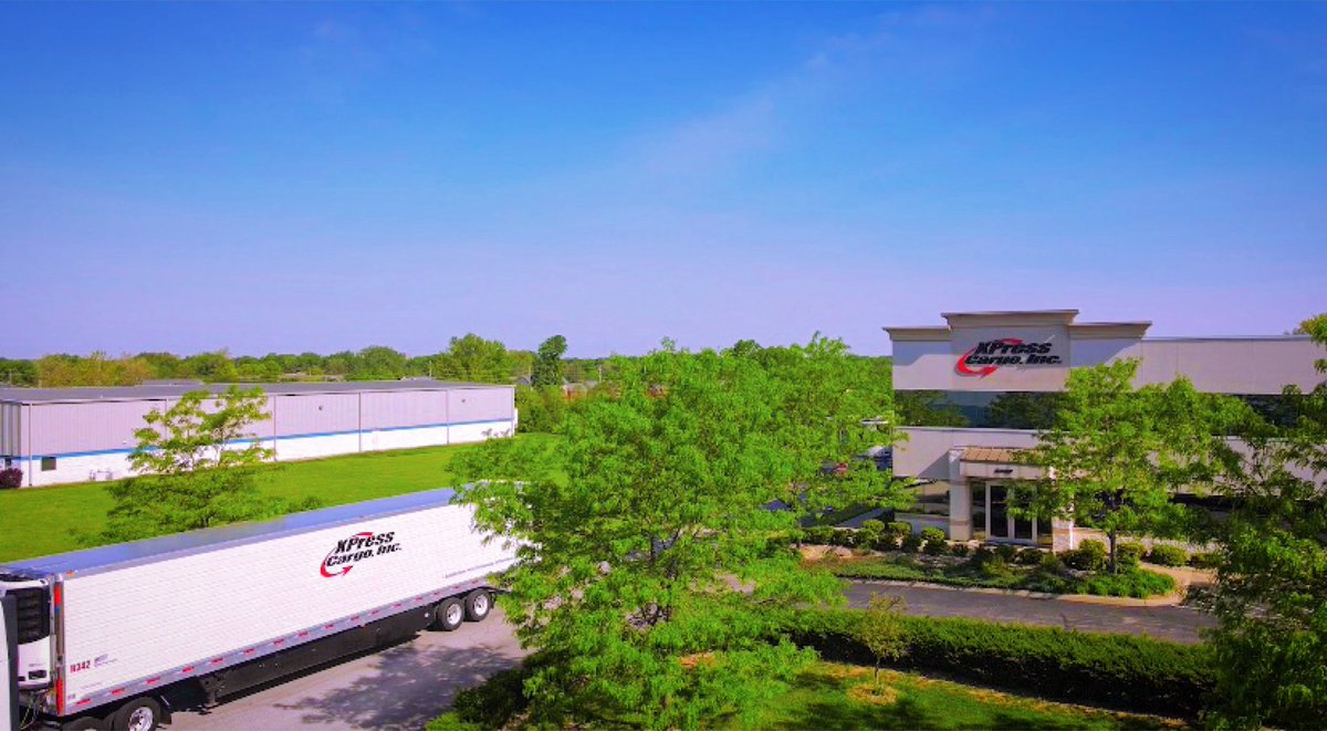 XPress_Cargo's tweet photo. Happy Earth Day!🌏🤗 
We cannot -Xpress- how grateful we are for our beautiful planet!🫶

#xpresscargoinc #earthday #loveourplanet #transportationindustry #celebrate https://t.co/mJwfJ4txLW