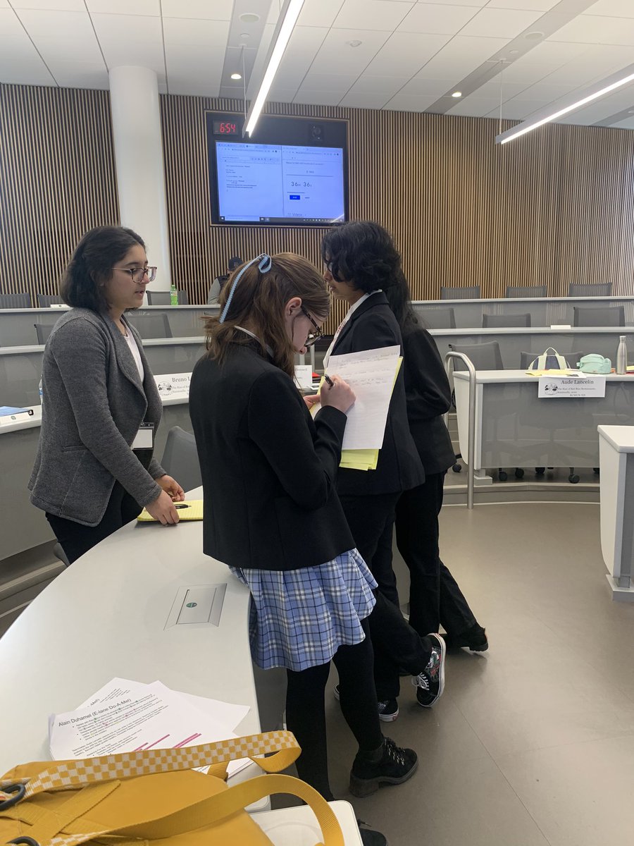 miss_weiner's tweet photo. Team WB is crushing it! #MUN #rcmun https://t.co/n47crzrgsT