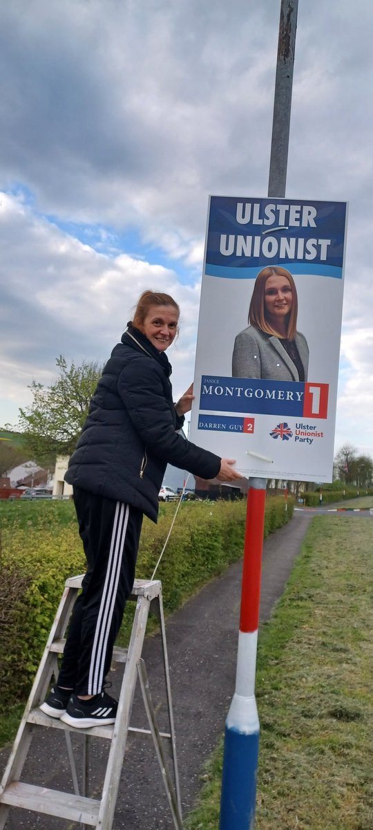 Jannymonty's tweet photo. Posters going up
#watersidecandidate
#ulsterunionstparty
#Montgomery1 https://t.co/tcOzELNj3I