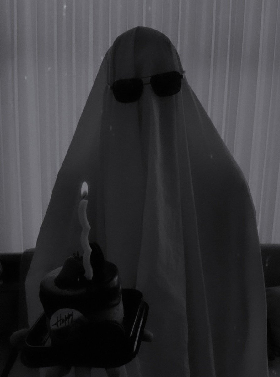 _M471N's tweet photo. happy fukcing 18 years🗿👻🎉🎈 https://t.co/oNJSiJMBhz