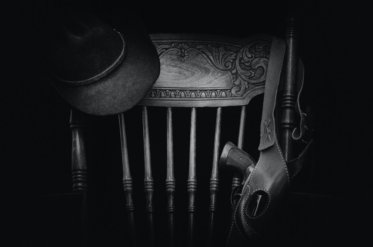 Hazel_D_'s tweet photo. Chloé Zhao's Dracula (my moodboard) #ChloéZhao #robertpatterson https://t.co/p2eWBZzIWZ