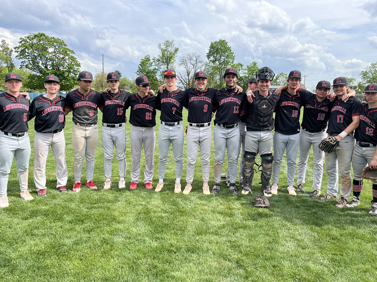 gobigred1810's tweet photo. Big Red caps a 3-1 week with a 6-3 win over Hill in @MAPLAthletics action. 

Hugh Devine ‘23 (6 IP,  2 ER) earned his third career win in the rivalry game. He also had 2 hits and an RBI.

Jackson Sgro ‘23 slammed the door in the 7th and Shaun McMillan ‘23 had a 2 RBI triple. https://t.co/6SYM280AwH
