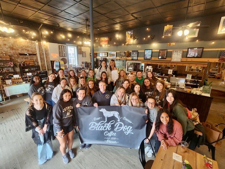 quhawkswlax's tweet photo. Lunch stop to check in on alumna Marissa Bergstedt in Logansport, IN, and to check out her place @black_dog_coffee.
We are so proud of you! Thanks for great food and entertaining us! #highlyreccomend #hawkfamily #businesstrip https://t.co/inDPXf4EXm
