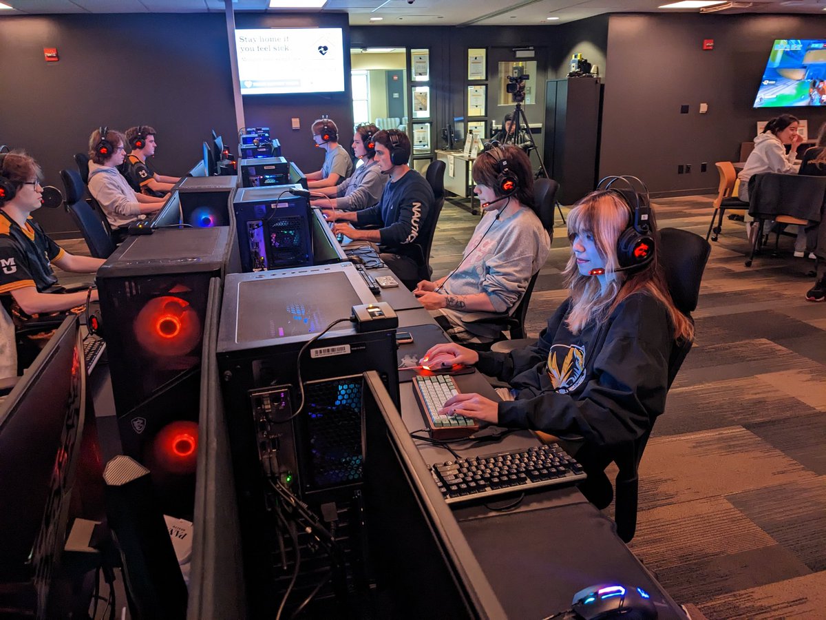 MizClubOW's tweet photo. Gamer Gauntlet Day 2 Overwatch is happening right now at the gaming lounge on campus. Come by and play with us until 8pm today!

Stream: https://t.co/7yI8bL0HG0 https://t.co/vrfsp3LCHf