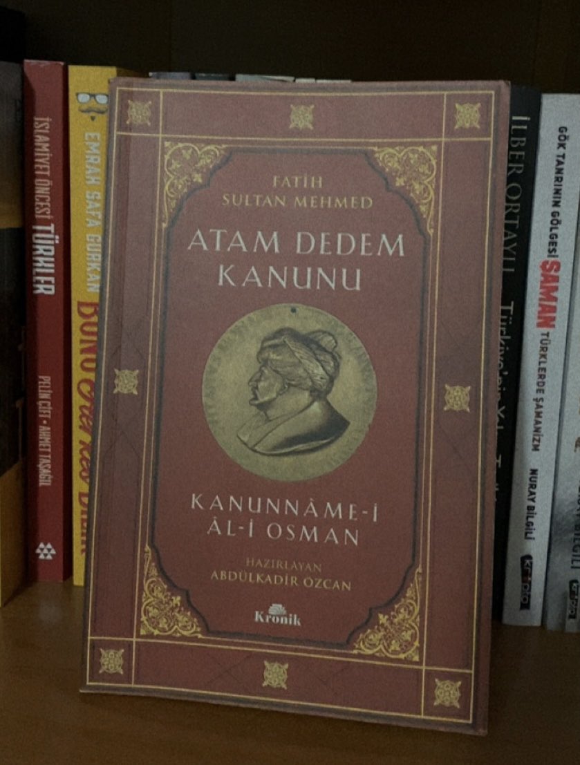 @gecebeg Tarihçi bir kuzenim var sağolsun o hediye etmişti okumam için 😉 

“Bu Kânûnnâme atam ve dedem kânûnudur ve benim dahi kânûnumdur.”
~Fatih Sultan Mehmet~