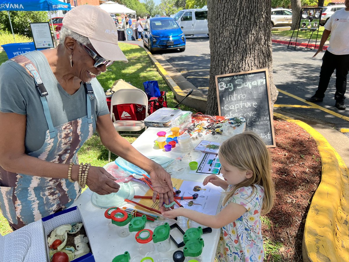 LittleHerds's tweet photo. Thank you @EarthDayATX for having #LittleHerds & @futureoffood_at serve up tasty #EdibleInsects! (We also π #BugSafari, @AAULTX Kidsβ Zone, & seeing friends @FunkyMello, @rubencantoo, @EcoBrandi, @familiesnnature
#EarthDay #EarthDay2023 #EarthDay23 #entomophagy @RNAeatsbugs https://t.co/4IOHOLs3dJ