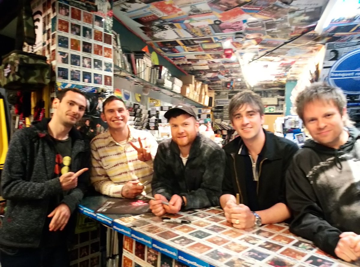 TheAdamBarrs's tweet photo. @BanquetRecords @ENTERSHIKARI @ENTERSHIKARI absolute pleasure! https://t.co/ocJuUTuHXm