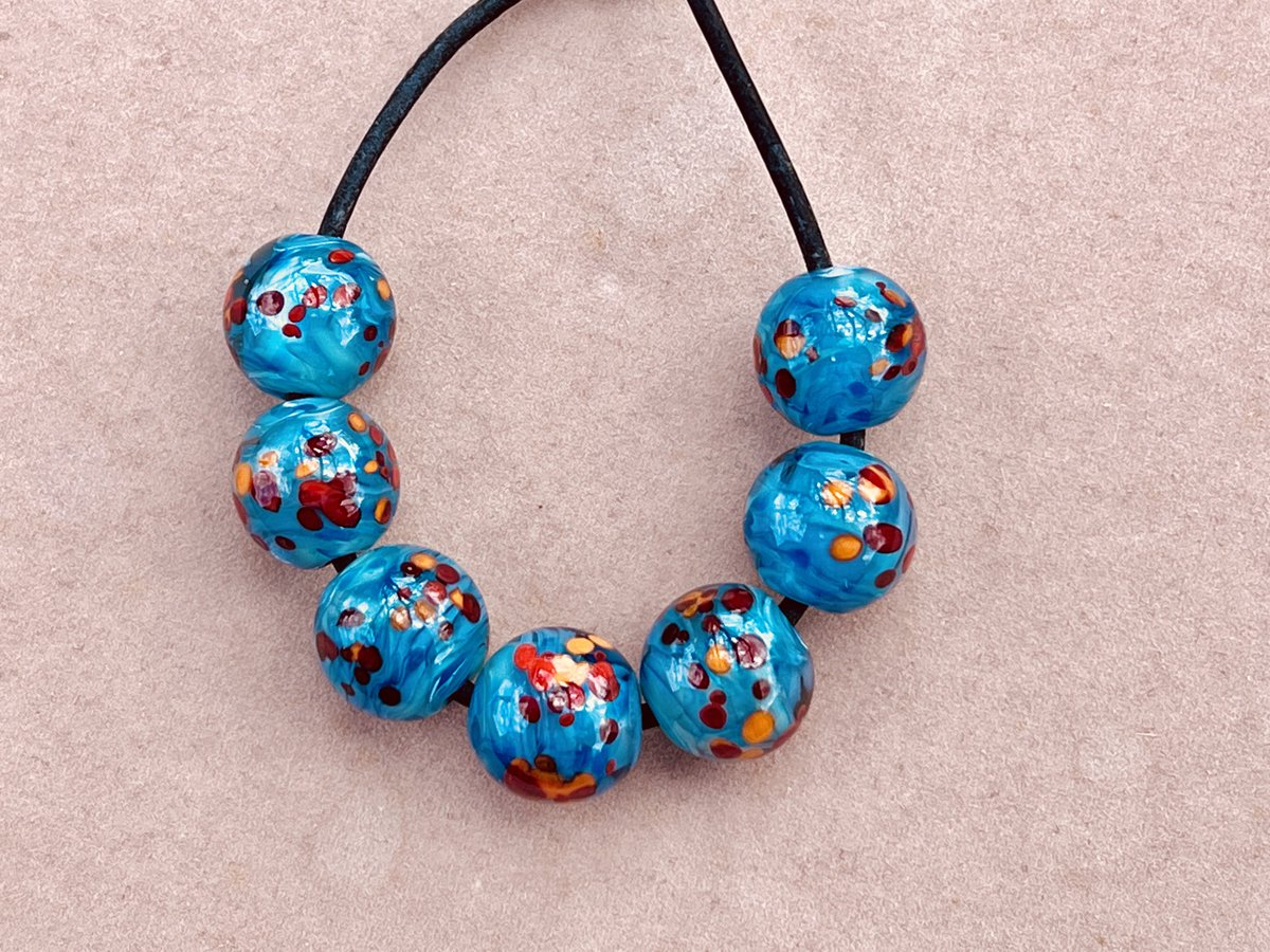 #Justlisted this afternoon in my #etsyshop!  This set is ready for the #summer, are you?

etsy.me/3N6qoY9

#handmade #lampwork #glass #beads #ecommerce #etsystar #starseller #artisan #beadset #new #newlisting @EtsyRetweeter @EtsyJeweler @EtsyFinds4You @EtsyClub