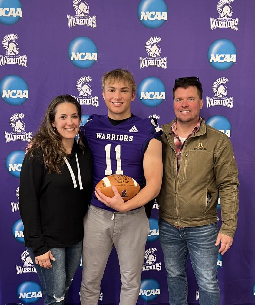 GunnerBoegli's tweet image. Thanks @Coach_Spencer11 and @Coach_Bergy for the JR day &amp;amp; Spring game!! @WinonaState_FB
