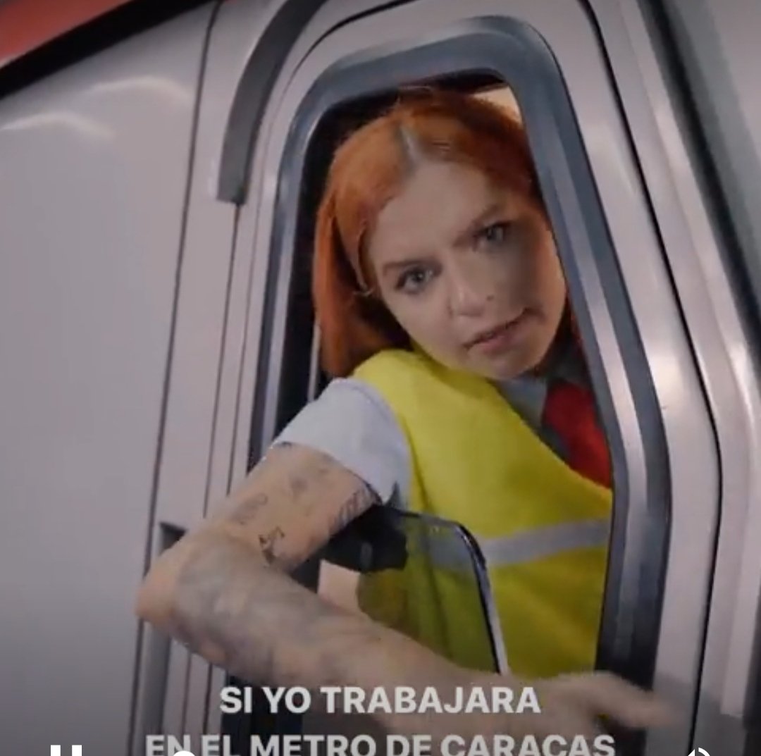 RobertLobo_'s tweet image. Mi humilde opinión, que entiendo no es la de todos. Nadie es dueño de la verdad.

Me parece patético el videito de esta muchacha, es ordinario y fomenta el irrespeto, bueno, todo lo que generalmente hacen estos "influencer" tienen esa peculiaridad...