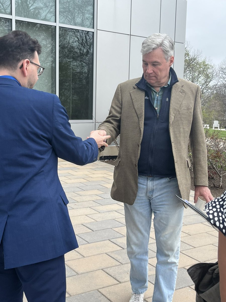 Sen Sheldon Whitehouse tells journalists to write more about dark money because it confuses the public about the environment. <a href="/CTSPJ/">CT SPJ</a> <a href="/spj_newengland/">SPJ New England</a> @SPJ <a href="/RWUJour/">RWU Journalism</a> <a href="/UConnJournalism/">UConn Journalism</a>