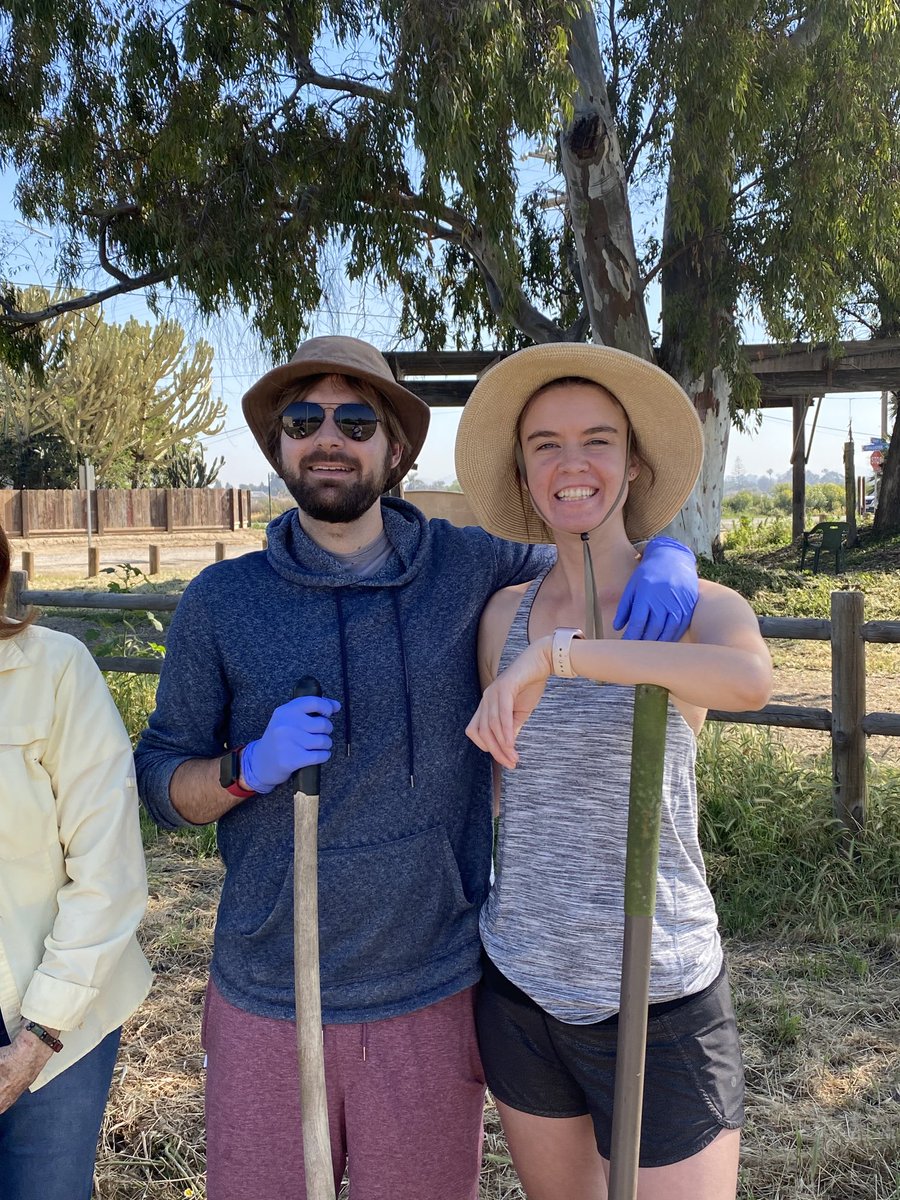 VassarClubSD's tweet photo. San Diego area alums and guests joined together for a community garden cleanup supporting #VassarServes and honoring Matthew Vassar’s legacy of service. ⁦@KevinTerryLee⁩ ⁦@FrancesCornwal1⁩ ���@brandon_stwrt⁩ https://t.co/u86671gNXM