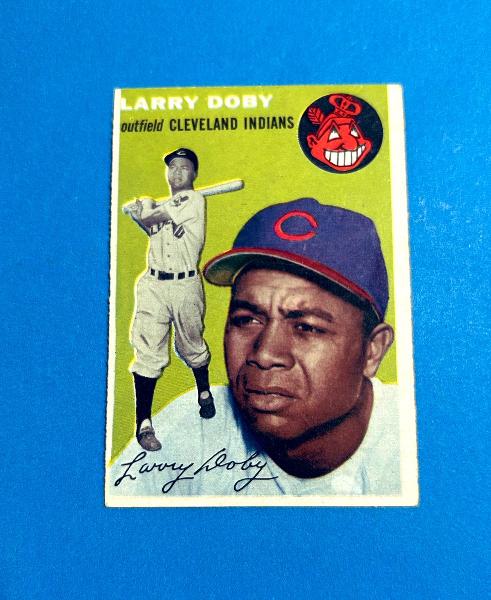 sportsguy_TO's tweet photo. Mail day 2.0 this ‘54 Larry Doby beauty for the set build. I’m now at 59.2% complete. Thanks for the awesome deal @Passion4Baseba1 and @CardsStory for the always great Wednesday Night Vintage Thread. Both great guys in the hobby community. #SetBuilding #1954Topps https://t.co/Pkv30cUcRh