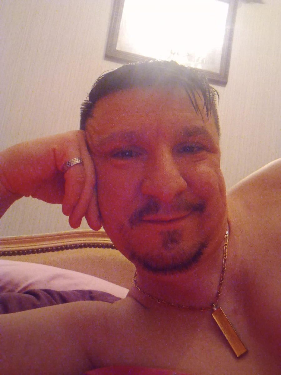 ITALOFRANCESE1's tweet photo. Dolce notte...
🥂🇮🇹🙂🥰🙏🏻⭐
💤
💤
#buongiorno #buonasera #buonaserata #buondi #buonanotte #uomoromantico #italia #lettura #lazio #umbria #toscana #vestito #piemonte #uomocelibato #uomosexy #amico #foto #fotografía #fotosexy #canzone #uomostyle #francia #amoremio https://t.co/0r0d5YqdwP