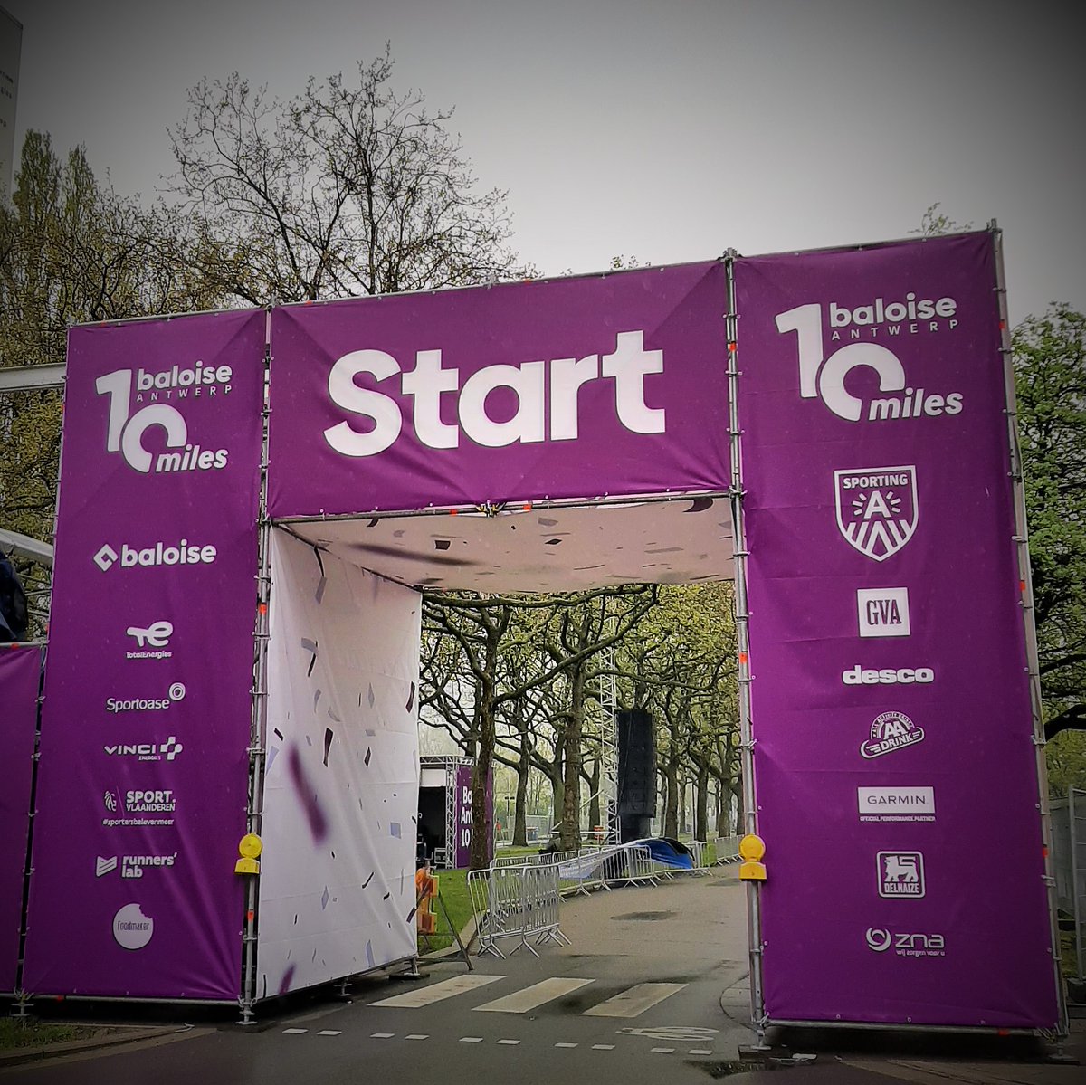 ⚡ D-DAY ⚡

Vlot naar Antwerpen? Check bit.ly/10Miles_Mobili…

#BaloiseAntwerp10Miles #Antwerp10Miles