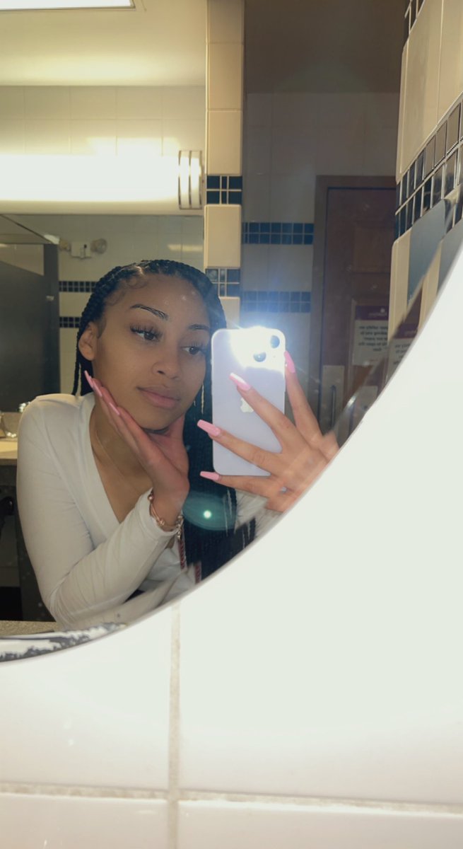 NylaMurrell's tweet photo. @toosii2x https://t.co/YrB3NEhJvy