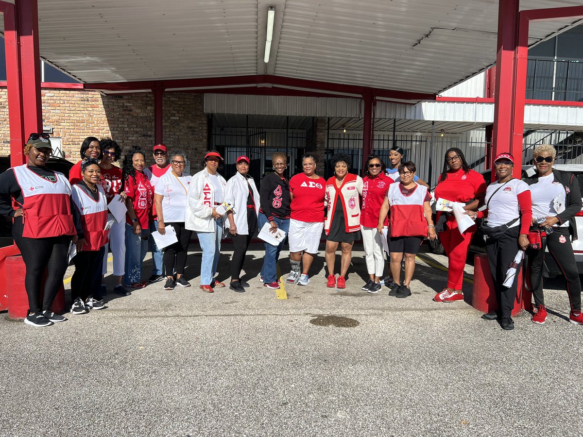 dst_HAC1913's tweet photo. To learn how you can have a free smoke alarm installed in your home call the American Red Cross @ (713) 313-5315 #DST1913 #DSTHAC1927 #LocalProjects #AmericanRedCross https://t.co/NPoEmZpFFY