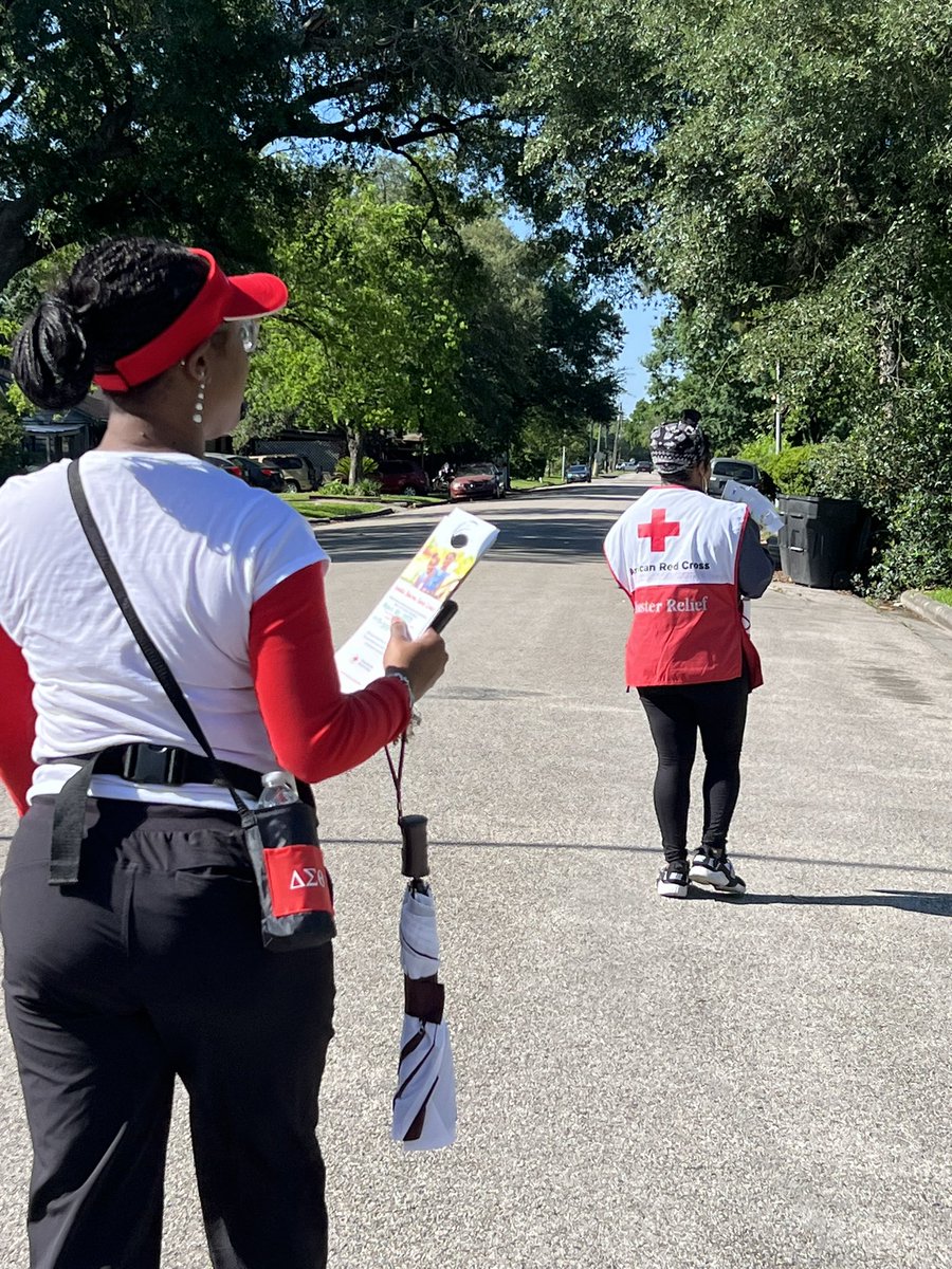 dst_HAC1913's tweet photo. To learn how you can have a free smoke alarm installed in your home call the American Red Cross @ (713) 313-5315 #DST1913 #DSTHAC1927 #LocalProjects #AmericanRedCross https://t.co/NPoEmZpFFY