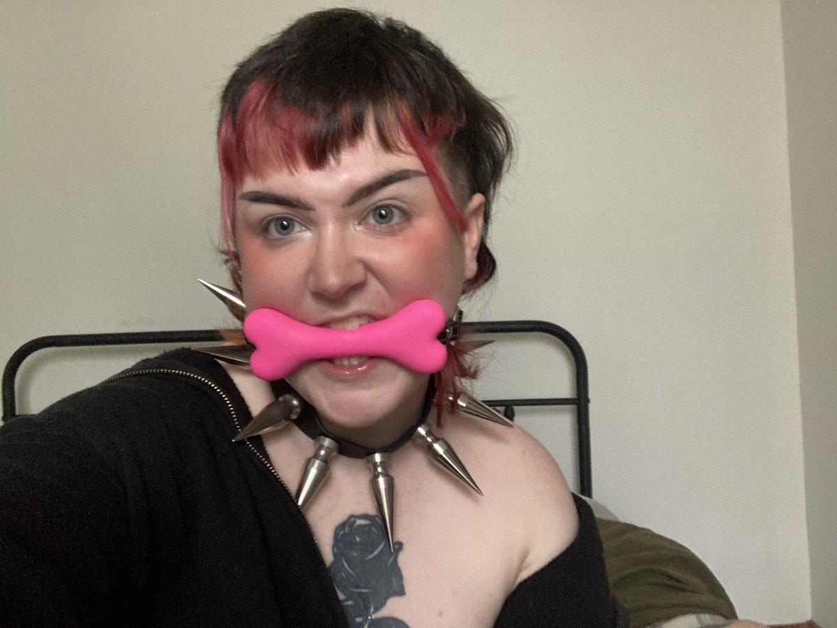 muttmdni's tweet photo. look at this angry pup!! he wants ur money
#petplay #ftm #puppybf #gothbf #emobf #punkbf #ftmbf #nsfwtwt #bdsm #bonegag #fag #porn #trans #tdick #tclit #transguy #transboy #nonbinary #queer #puppyboy #sub #dom https://t.co/4oehznbxev https://t.co/mwQ6WEuT85