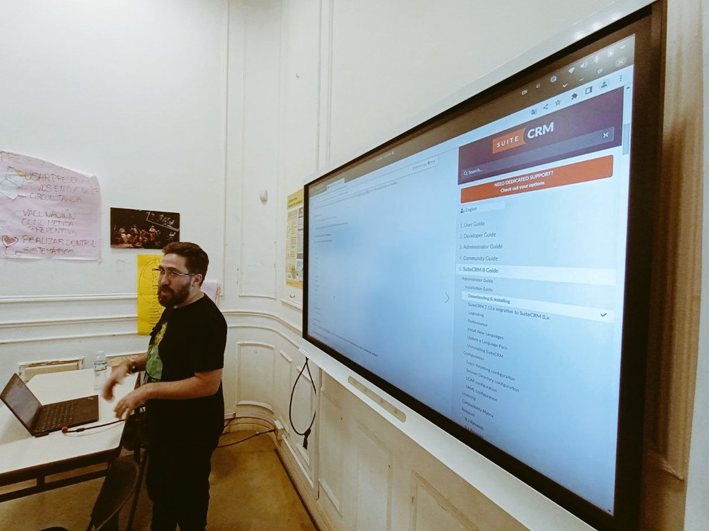 luchorossi_'s tweet image. Grosxs totales la organización de @FlisolCABA! Un día lleno de momentos para compartir sobre #softwarelibre Gracias por dejarme compartir a la comunidad las herramientas de @TrytonSoftware y de @SuiteCRM de la mano de los dos proyectos en los que participo @gcooplibre y @flexarok