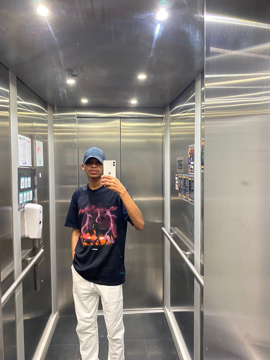 MothibiDonald's tweet photo. It's been a minute.. ❤✨ https://t.co/28K5u8cAAY