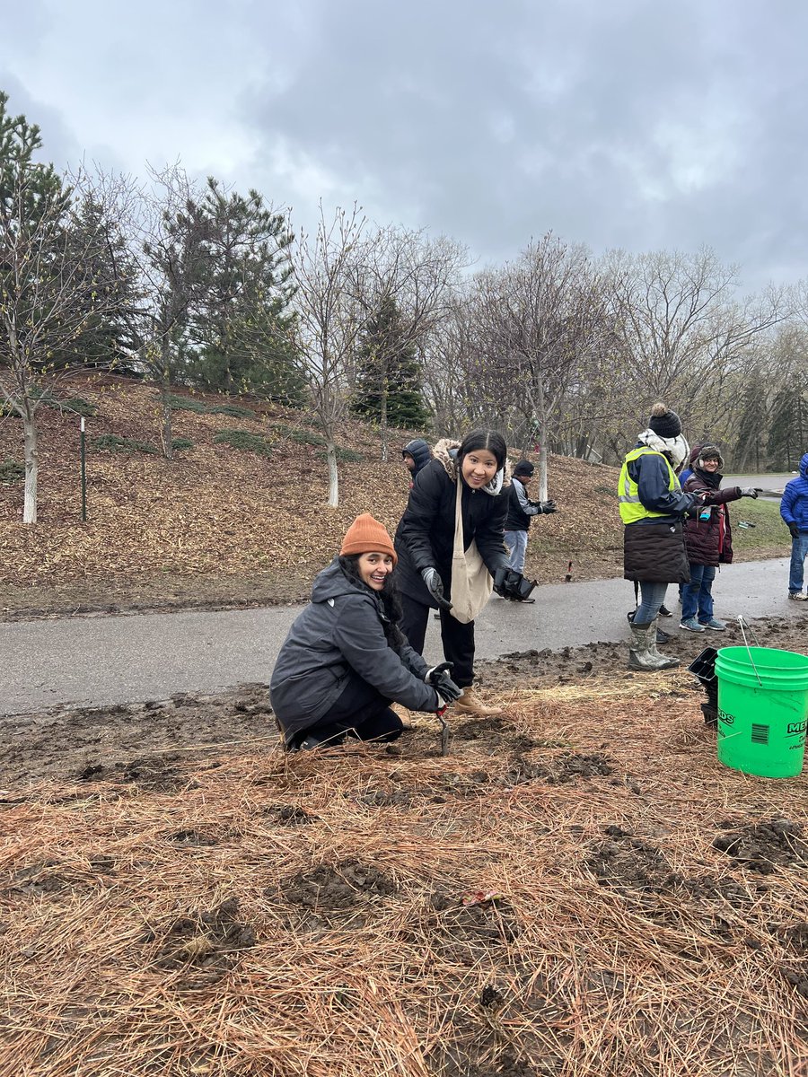 Phytograds (@phytograds) on Twitter photo Celebrating #EarthDay2023 by helping restore the prairie! Celebrating #EarthDay2023 by helping restore the prairie!