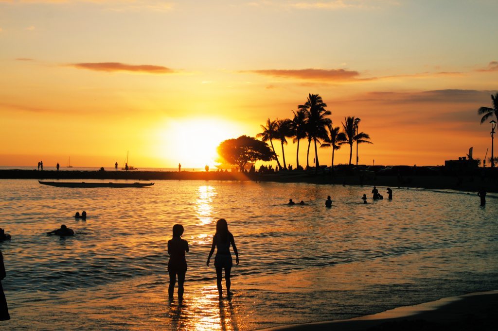 #HappyEarthDay #EarthDay #Nature #Beauty #Sunset #Hawaii #TheGloaming