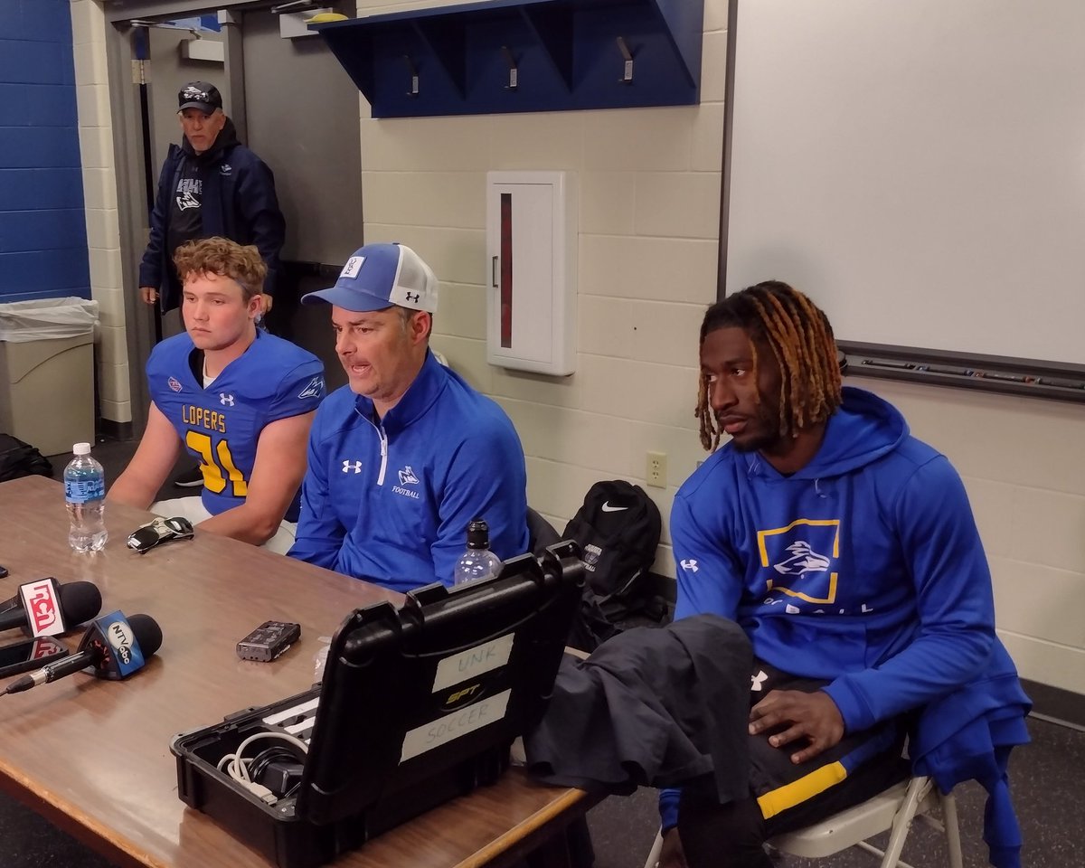 Lopers Blue (defense) defeats the Lopers Gold (offense) 33-30 in the UNK Spring 🏈 Game! Redshirt Freshman Nolan Wetovick (left) of Cozad helped lead the defense with a few tackles &amp; an interception! Coach Ryan Held liked most of what he saw &amp; T.J. Davis spoke about the offense!