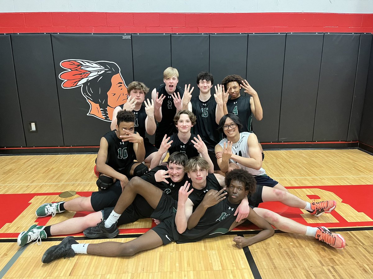 Congratulation to our JV team for winning 3rd place at their tournament today! We are so proud of you for all of your hard work!
#letsgetactivated
#villemade
🏴‍☠️🏐💚🏐🖤🏐🤍🏐🏴‍☠️