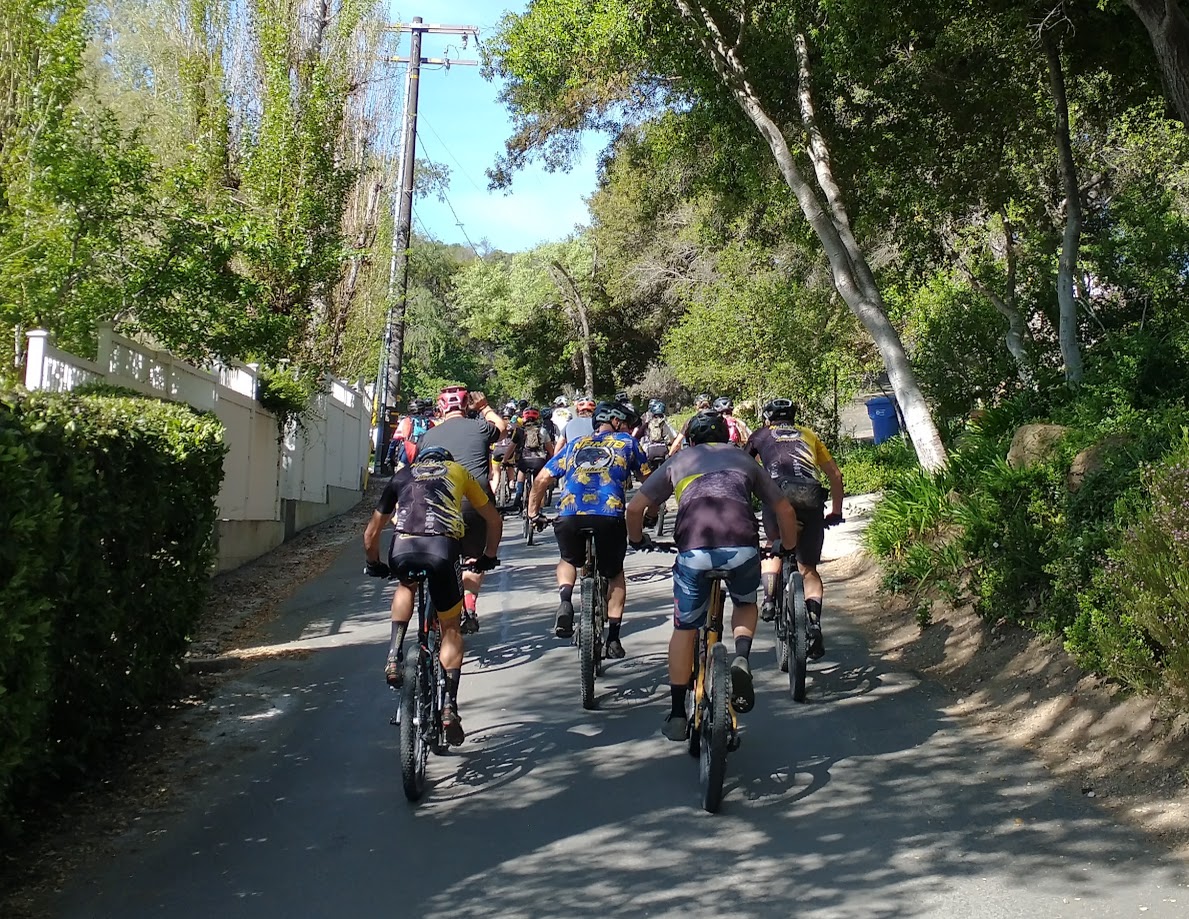 cmgrowell's tweet photo. Full NPHS #MTB team riding over to support one of our team members that was injured in the @WestlakeHS_CA  incident. She is recovering. Always impressive to see the full team together, especially for a great cause. Thanks to @jacknosco for organizing and @VCFD for the escort. https://t.co/rxVqvSZwMa