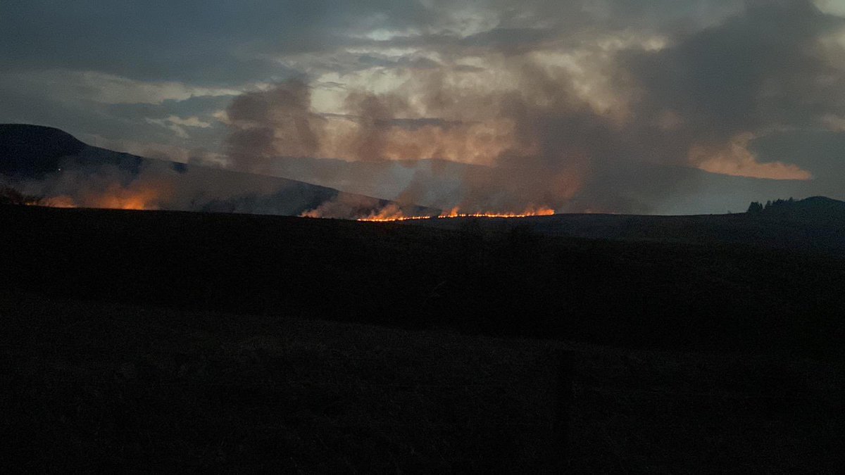 Our Polaris ATV was requested 📟 to assist with an ongoing Wildfire down in Milngavie this afternoon. Considerable distance to go, but always happy to help. Stay safe guys 👍