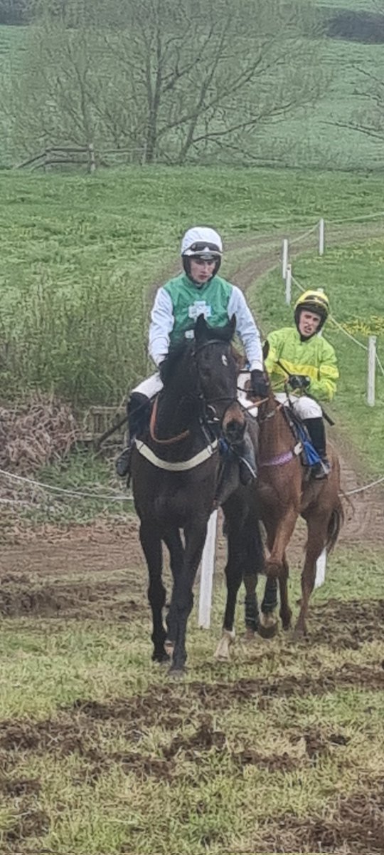 1 runner &amp; 1 Winner at @BerkeleyRaces today! 
- Fusionice wins the maiden under <a href="/jack123andrews/">Jack Andrews</a>! 🥳🏆🥇🥂🍾🎉

#BraysdownStables 
#anotherdayanotherwinner
#Winners 🎉🍾🥂🏆🥇🥳💪