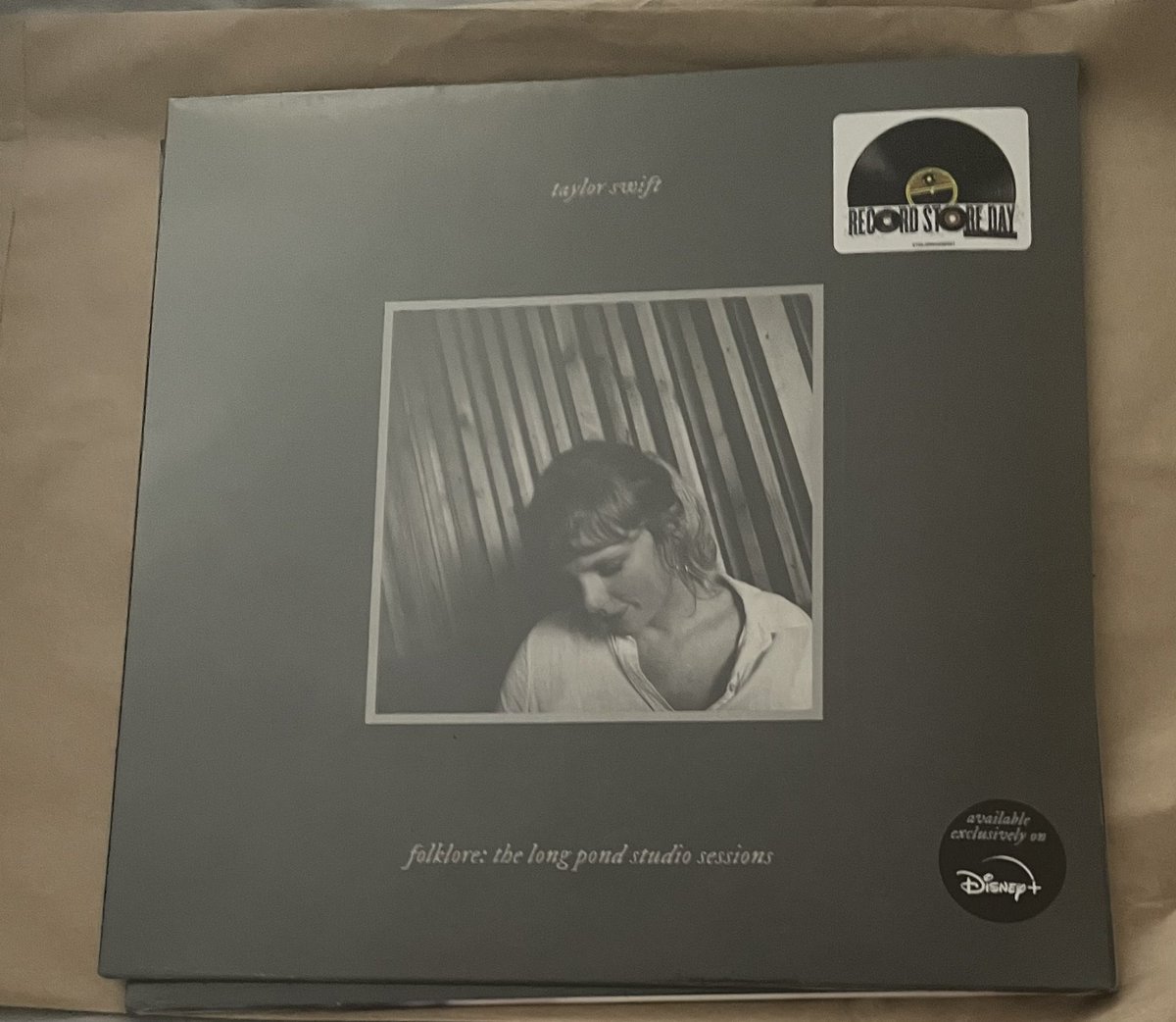 mandy_joy94's tweet photo. Got it!!!!😭

#rsd23 #therecordwasboughtbyme 
@taylornation13 https://t.co/kvHnvMbN8V
