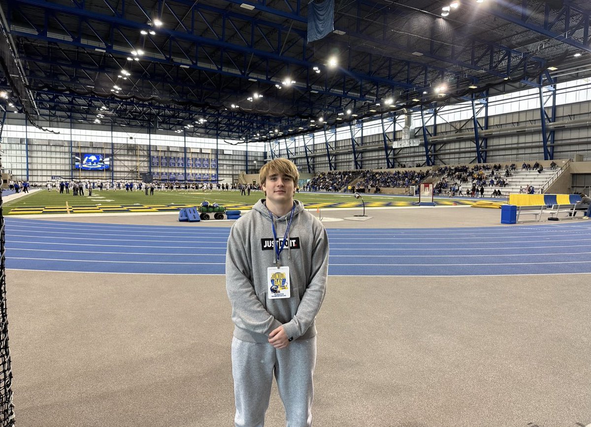 TylerGleyzerFB's tweet photo. Had an amazing time @GoJacksFB thanks @CoachBobbit for having me out here for the spring game, can wait to be back in the summer! @CoachBibbs52 @CoachRRouse @SDSURogers3 @CoachBigPete https://t.co/whKNbHw116