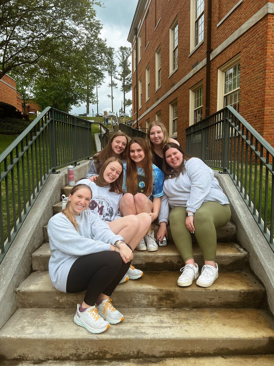 Eva Goldbach tweet media