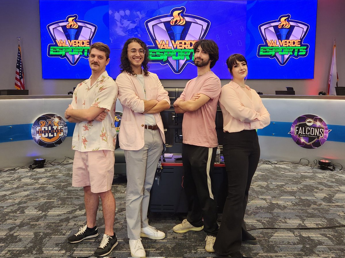 FBI_Tugboat's tweet photo. @AshkonHojati didn't get the "mean mug esports pose" memo, but we still love him 🙄 https://t.co/NeEXLcv707