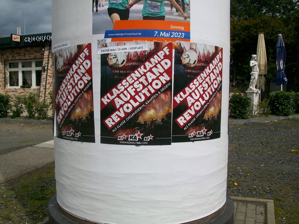 komaufbau's tweet photo. #Klassenkampf! #Aufstand! #Revolution! Als Klasse organisieren, kämpfen und siegen! Heraus zum 1. Mai https://t.co/xXb5FyBAZm